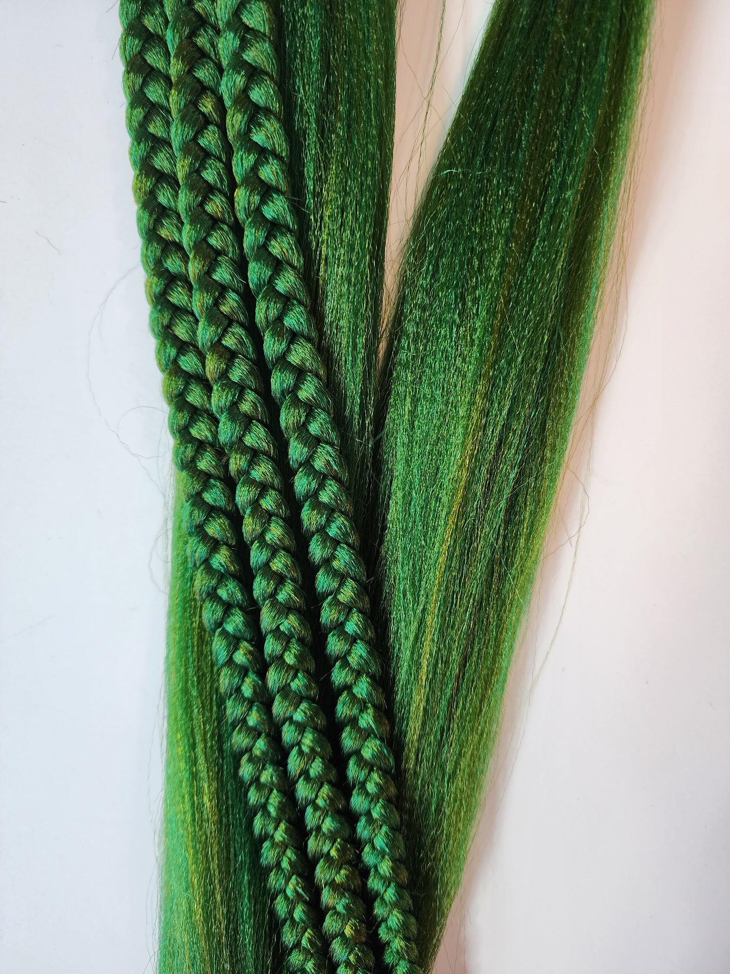 Green Apple Blend green prestretched braiding hair