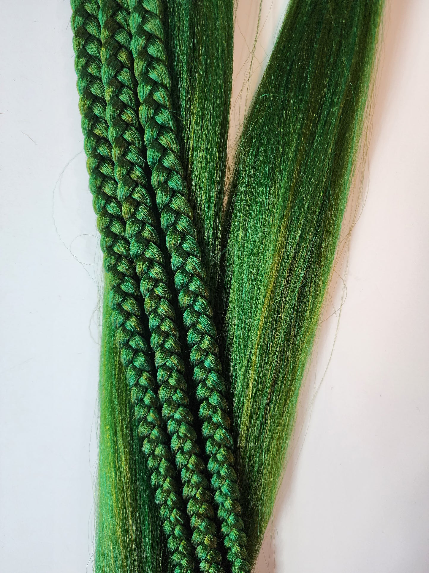 Green Apple Blend green prestretched braiding hair