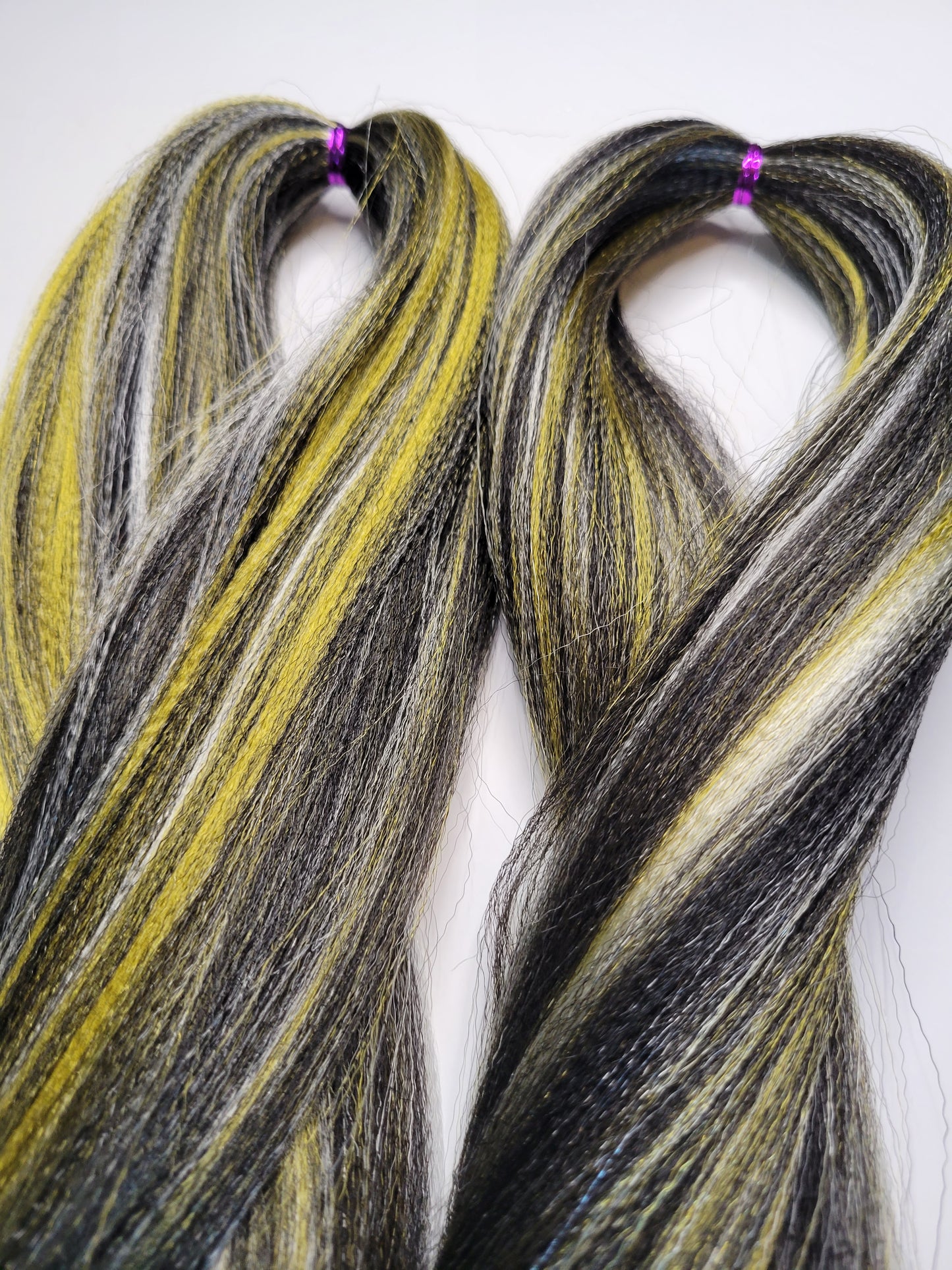Cleopatra Blend black yellow white prestretched braiding hair